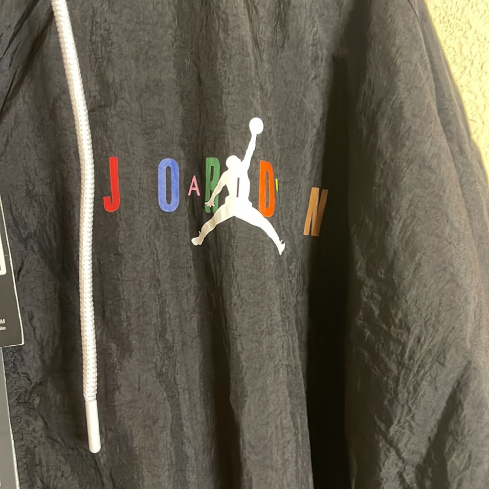 Jordan Size L retro windbreaker jacket; black/white; NWT - Picture 3 of 5